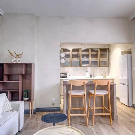 Apartament Gris