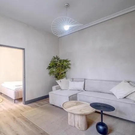 Gris Apartament